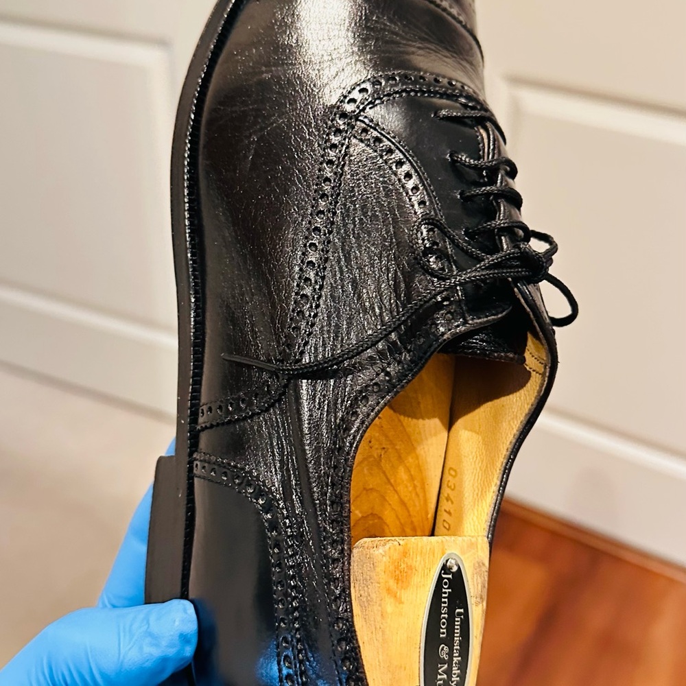 Bruno Magli Charles Italy Leather Oxfords. - Picture 8 of 10